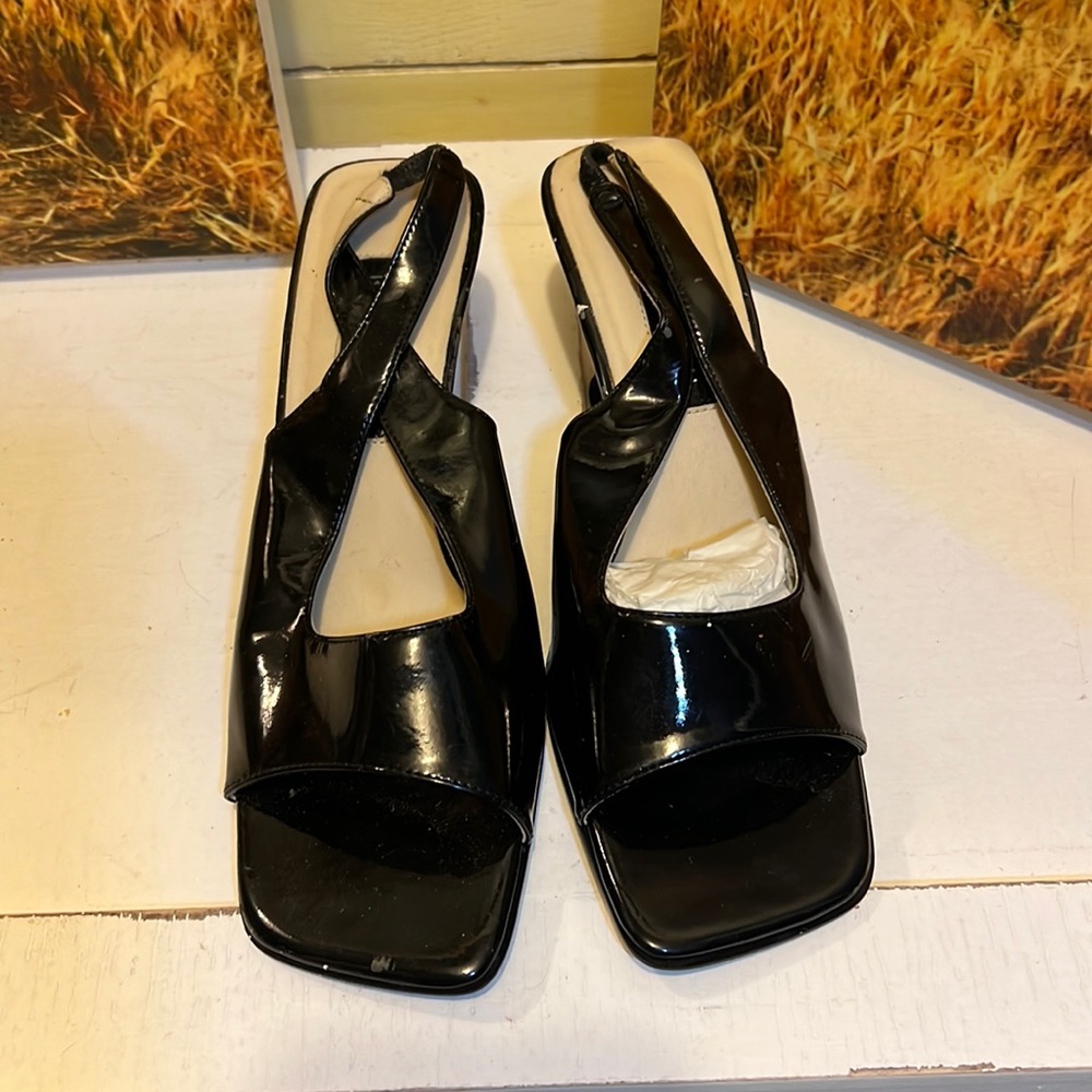 Bisou Bisou Kitten Heel Pumps (7 1/2)